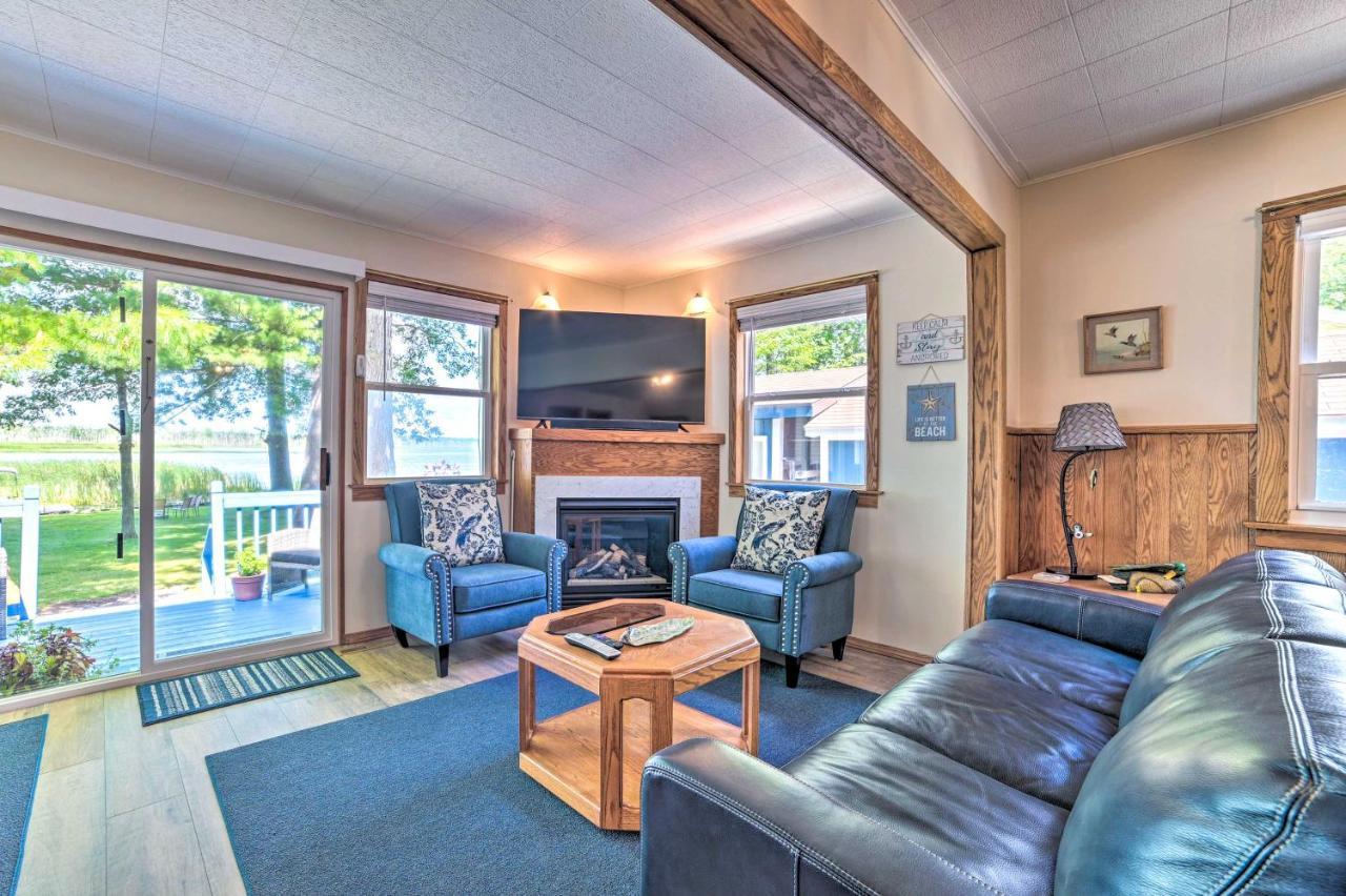 East Tawas Lakefront Getaway With Kayaks And Deck Zewnętrze zdjęcie