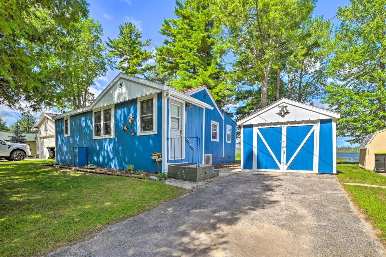 East Tawas Lakefront Getaway With Kayaks And Deck Zewnętrze zdjęcie